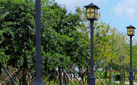 太阳能普兰庭院灯价格为何差三倍？关键看这几点